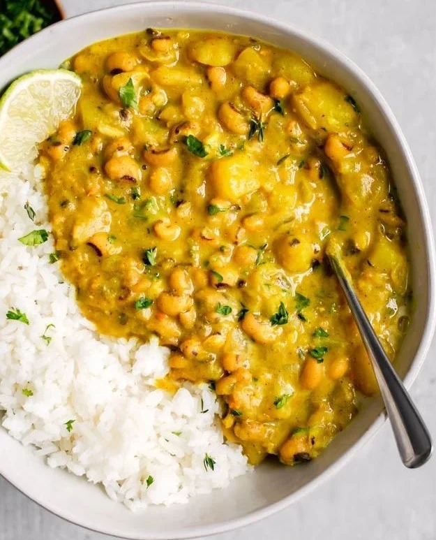 Delicious Jamaican Black-eyed Pea Curry served in a colorful bowl