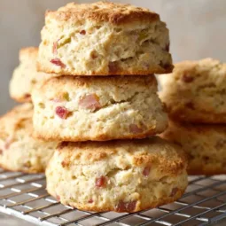 Freshly baked rhubarb scones served on a plate
